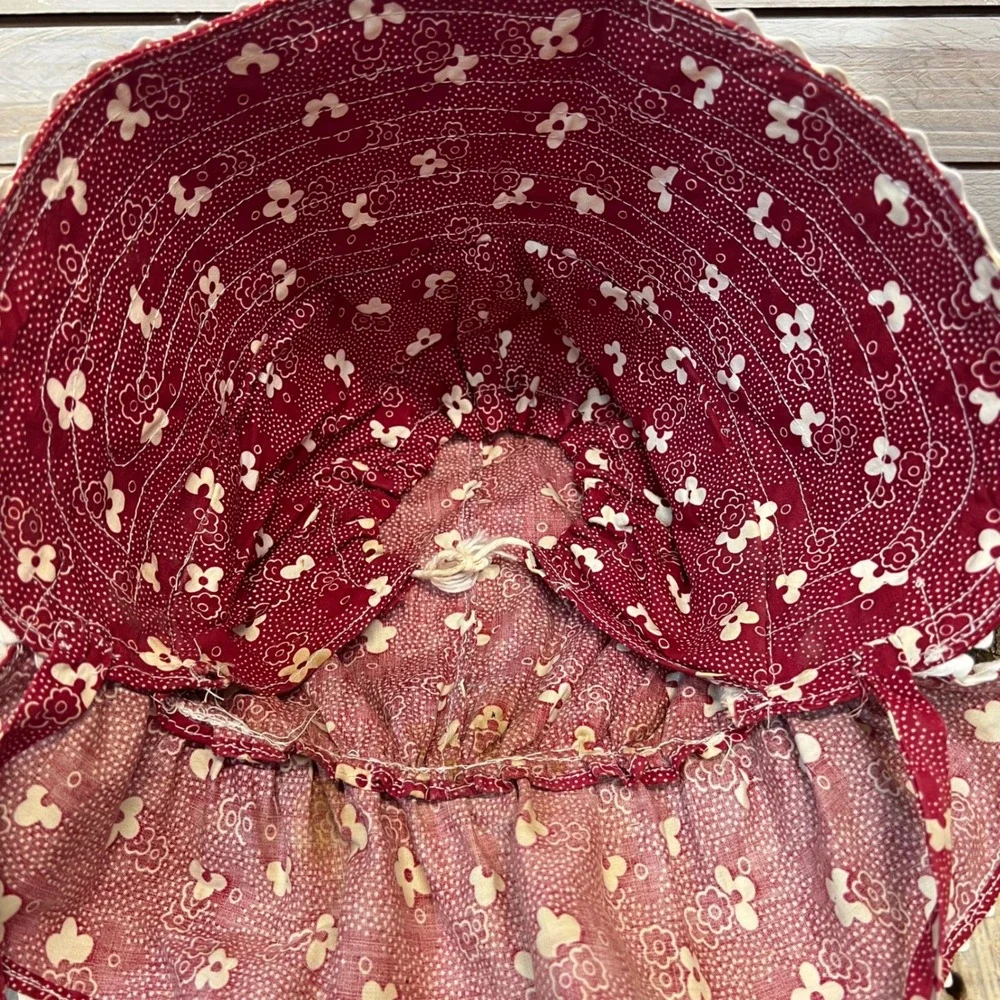 Vintage Prairie Sun Bonnet Red Floral Calico Cotton Pioneer Cottagecore Hat